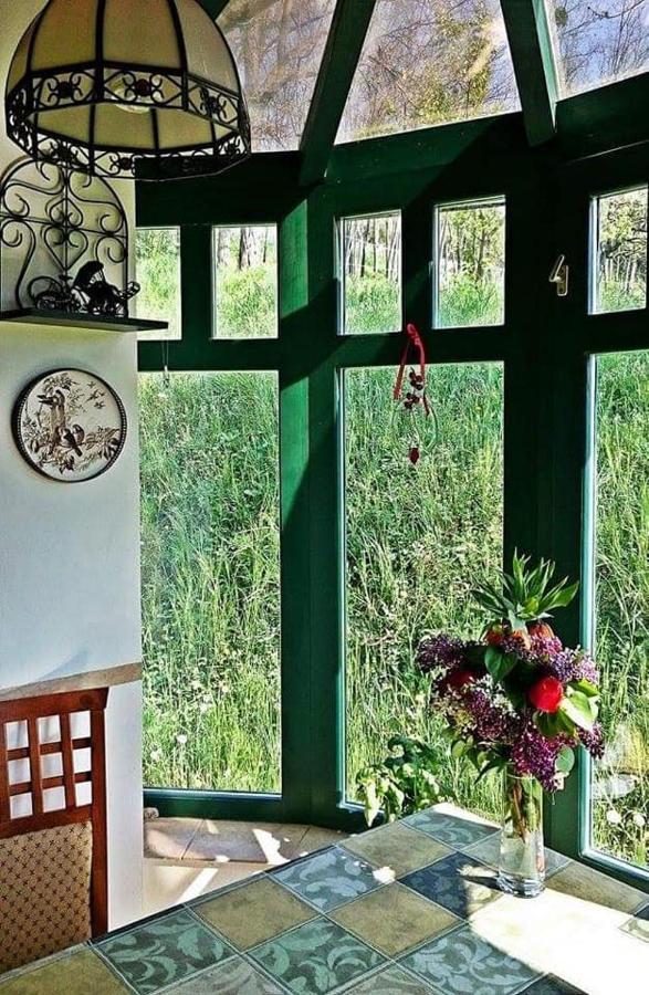 Nyugalomsziget Villa Kotcse ภายนอก รูปภาพ