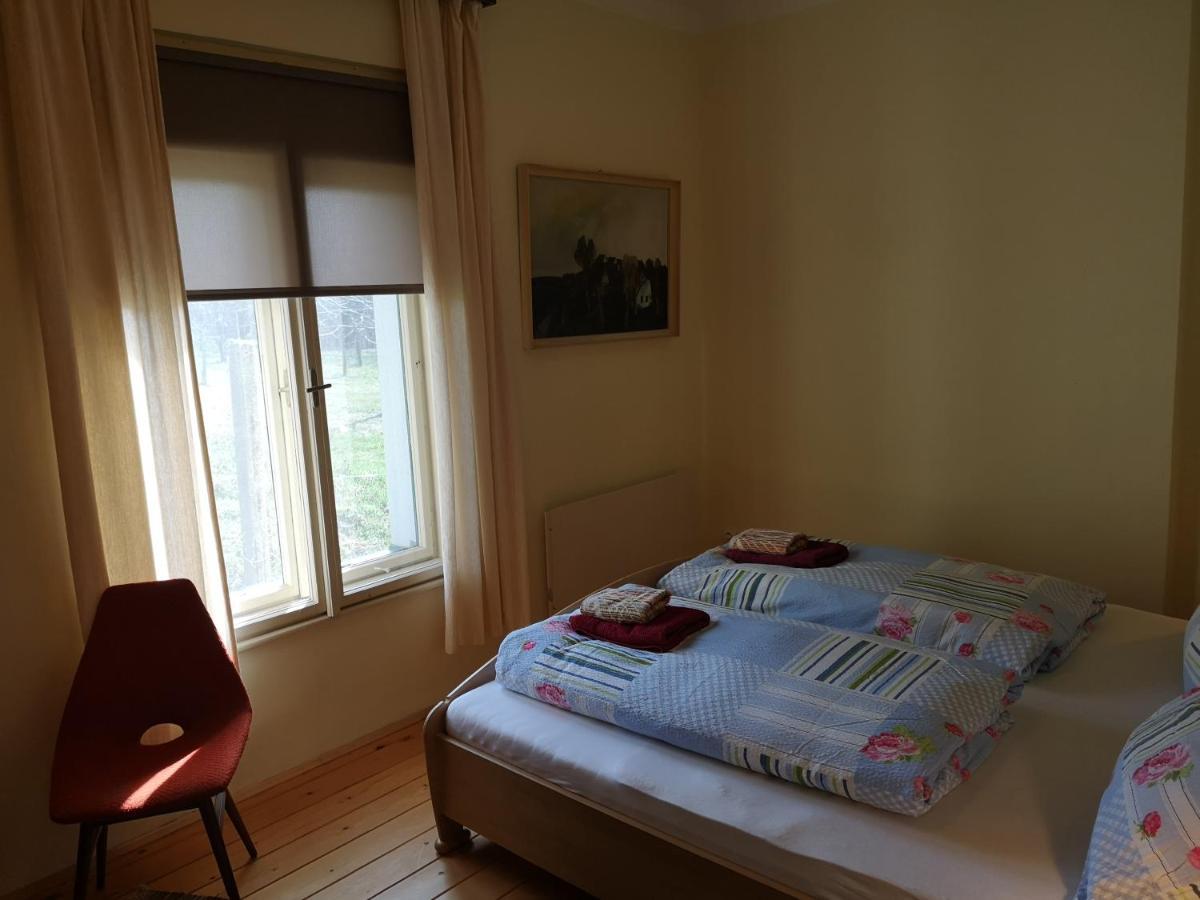 Nyugalomsziget Villa Kotcse ภายนอก รูปภาพ